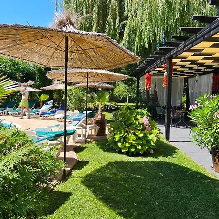 Liani - 3*