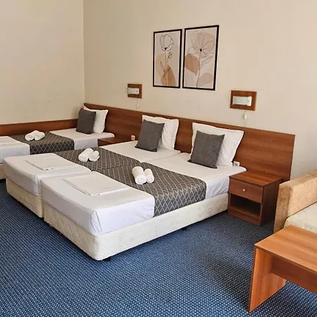 Liani 酒店 阳光海滩