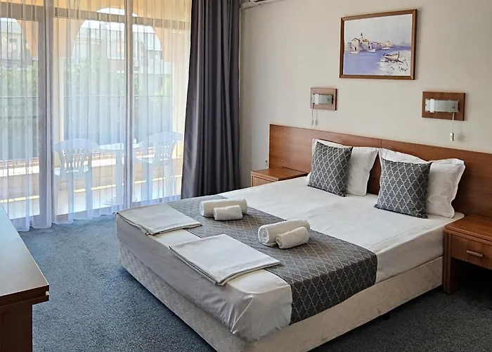 Liani Отель Солнечный берег