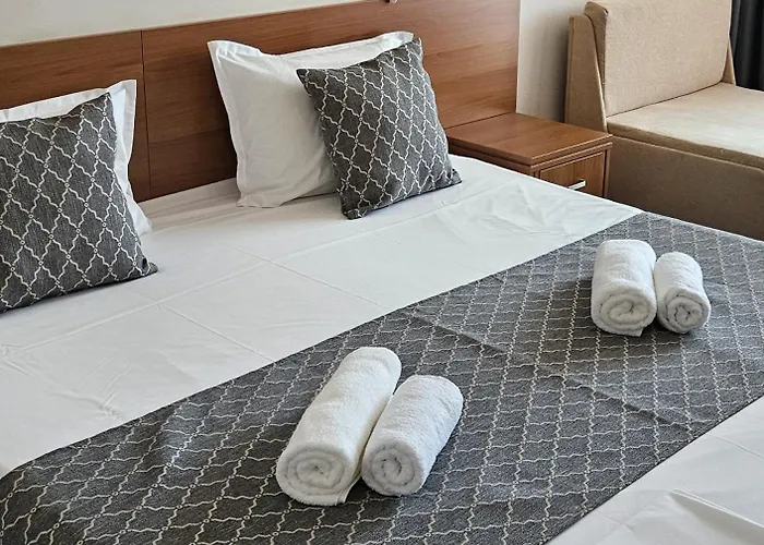 Liani 3* サニービーチ